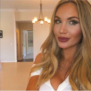 Meet your Posher, Natalie